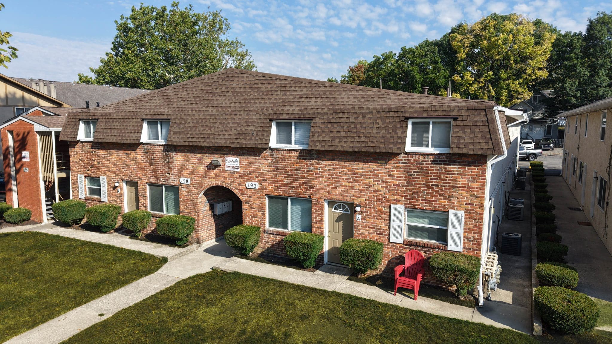 192 E Norwich Ave - F